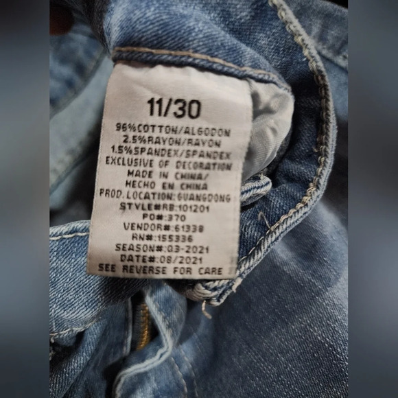 Vintage Red Bottom Jeans Frayed Design Size 11/30 - Picture 4 of 4